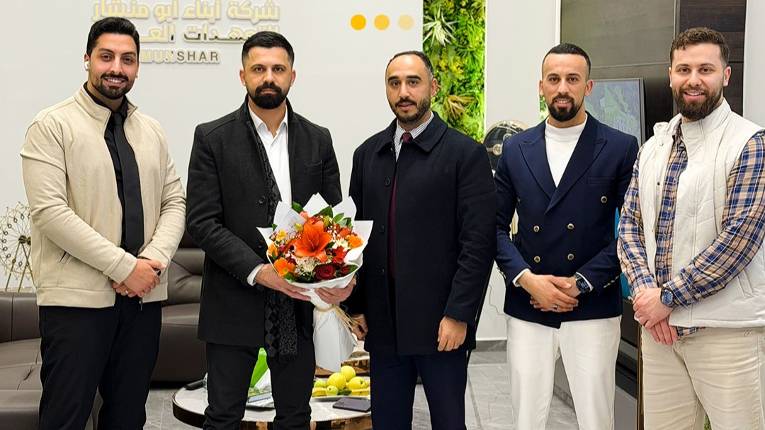 شركة جوال تهنئ  رجل الاعمال شاهر ابو منشار